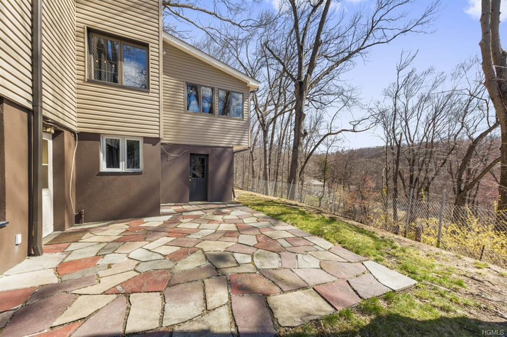 2974 Sherman Ct - Photo 2 of 7