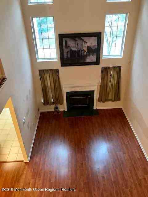 14 Meadow Ln - Photo 3 of 11