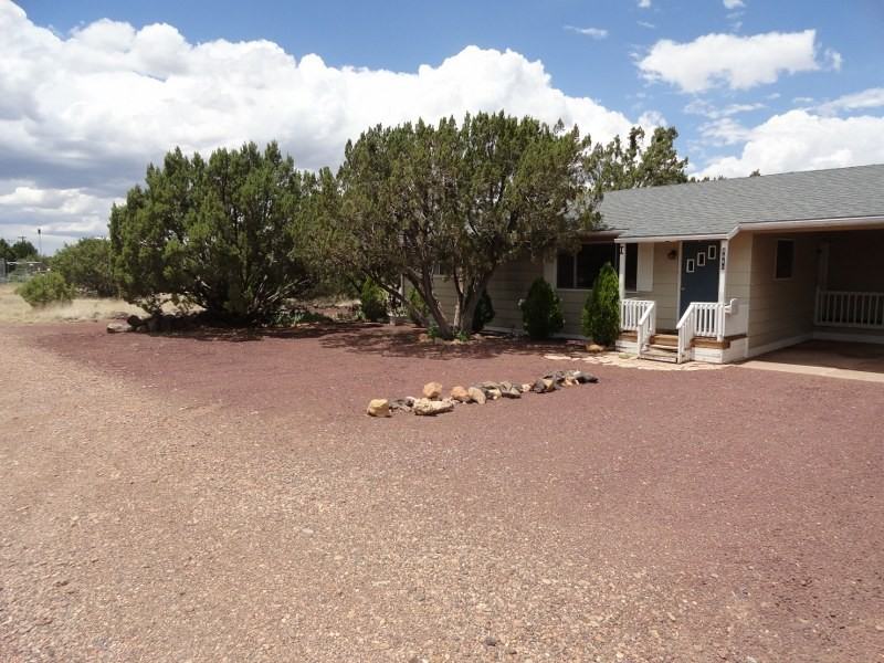 8440 Cochise Cir - Photo 2 of 18