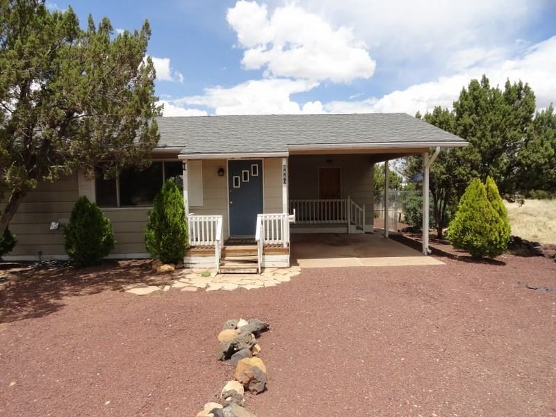 8440 Cochise Cir - Photo 3 of 18