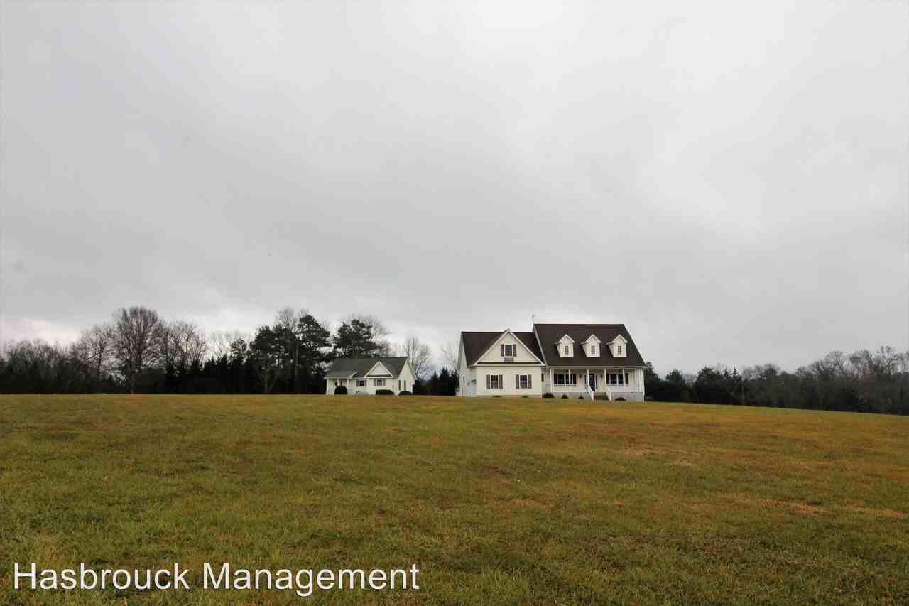 5112 Vineyard Ln - Photo 2 of 17