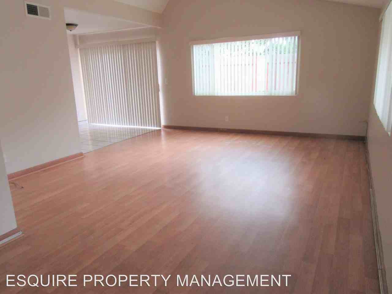 5260 Barrymore Dr - Photo 3 of 16