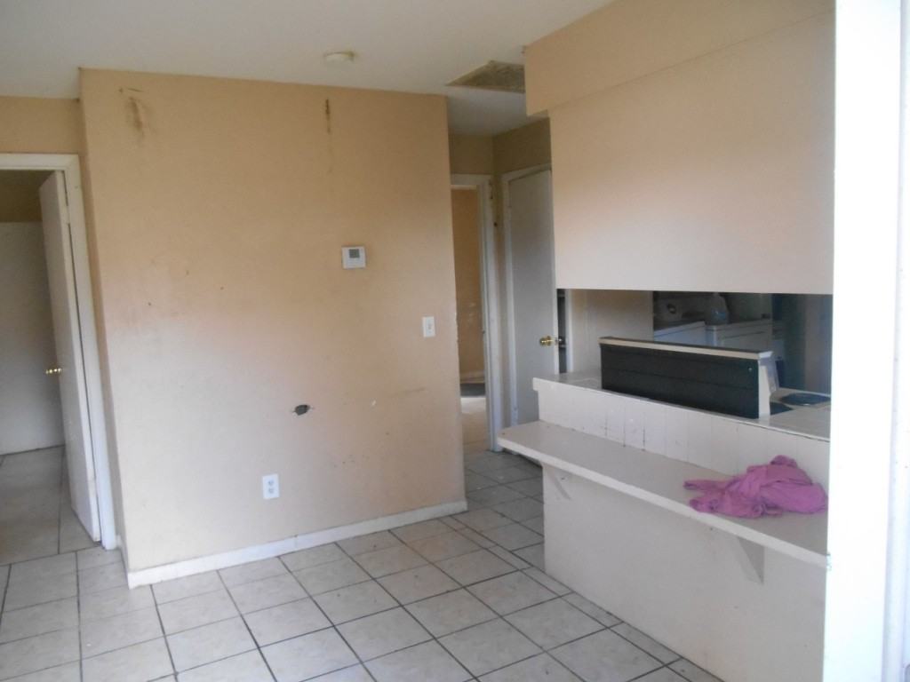 5449 Tenth Ave - Photo 2 of 4