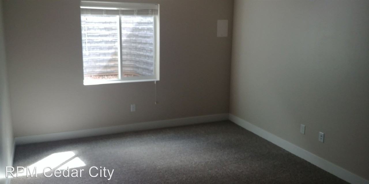 173 E Fiddlers Canyon Rd - Photo 3 of 3