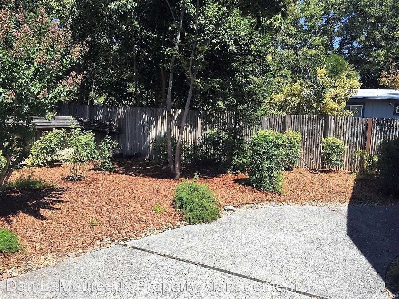 1324 Colgate Dr - Photo 3 of 14