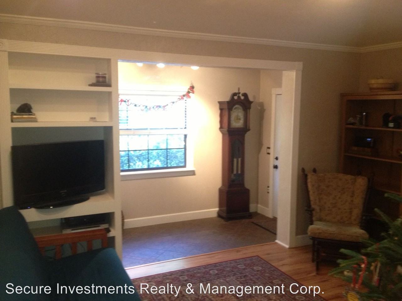 711 NW 34th Pl - Photo 3 of 11