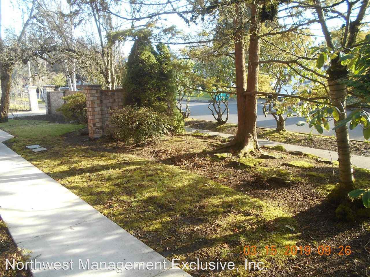 314 E 19th St - Photo 3 of 30