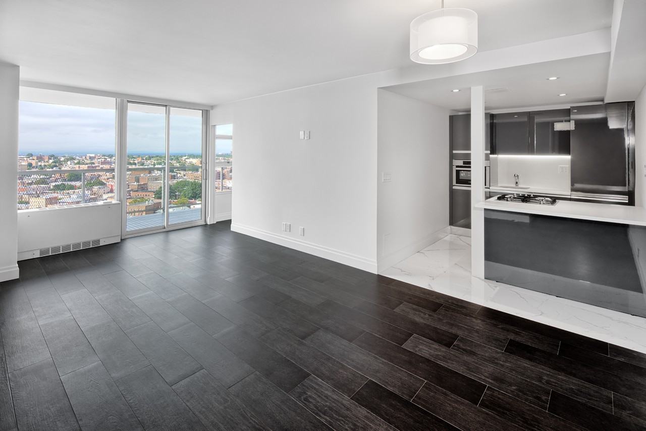 6050 Boulevard East #22D