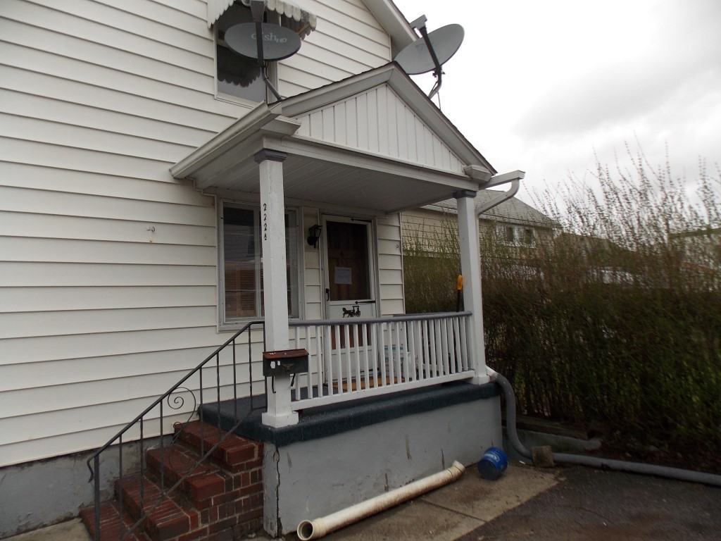 238 1/2 Zerby Ave #222 - Photo 2 of 8