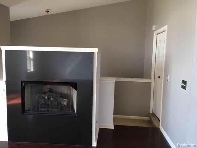 1366 Devon Ln - Photo 2 of 14