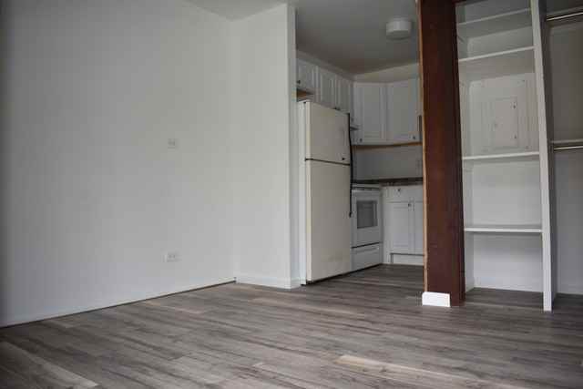 25 Jamaica Colony St #4 - Photo 3 of 8
