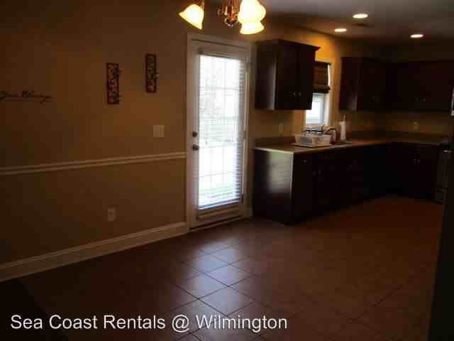 1340 Waters End Ct - Photo 3 of 19