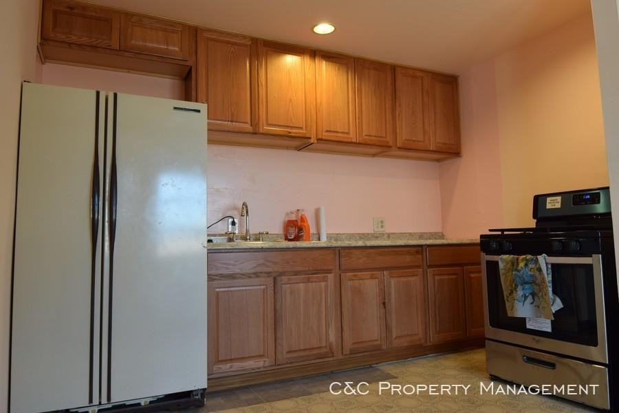 485 Trinity Ave - Photo 2 of 8