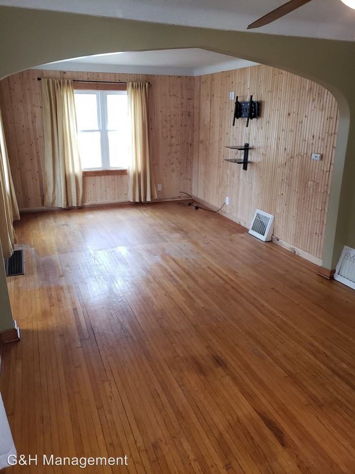 12084 Dodd Rd - Photo 2 of 9