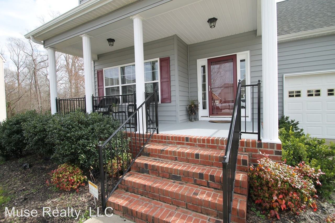 4539 Chestwood Ct - Photo 3 of 26