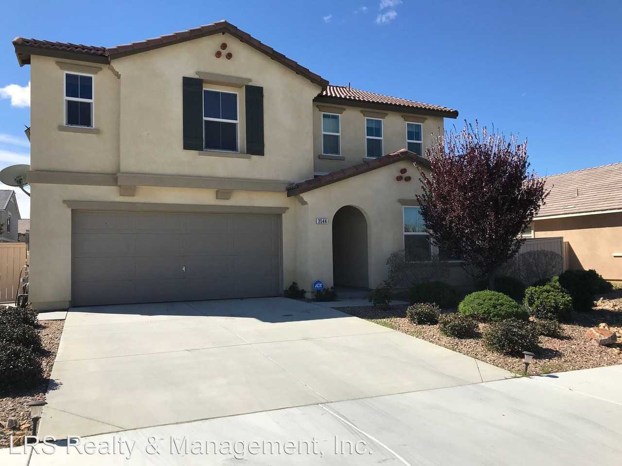 3544 Emerald Ln - Photo 2 of 2