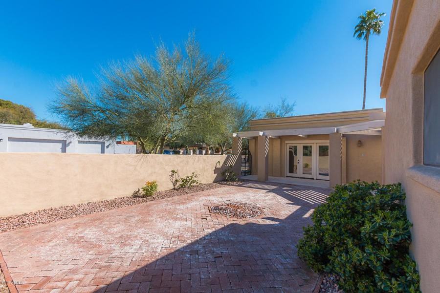 4441 E Palo Verde Dr - Photo 3 of 50