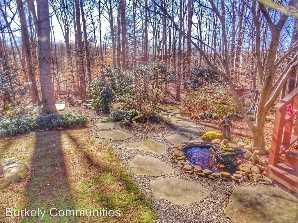 2421 Quaker Landing Rd - Photo 2 of 11