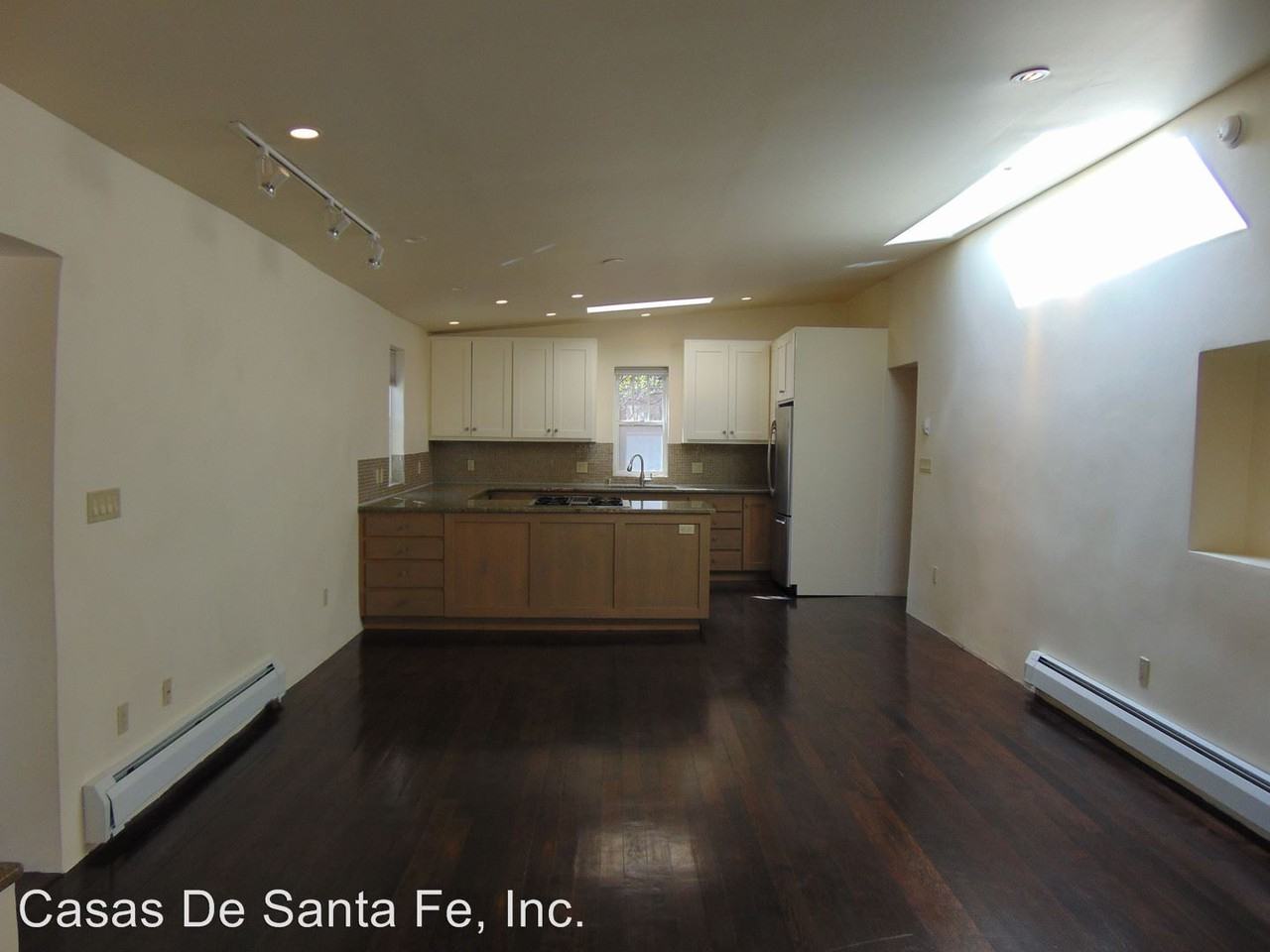 531 Dolores St - Photo 3 of 13