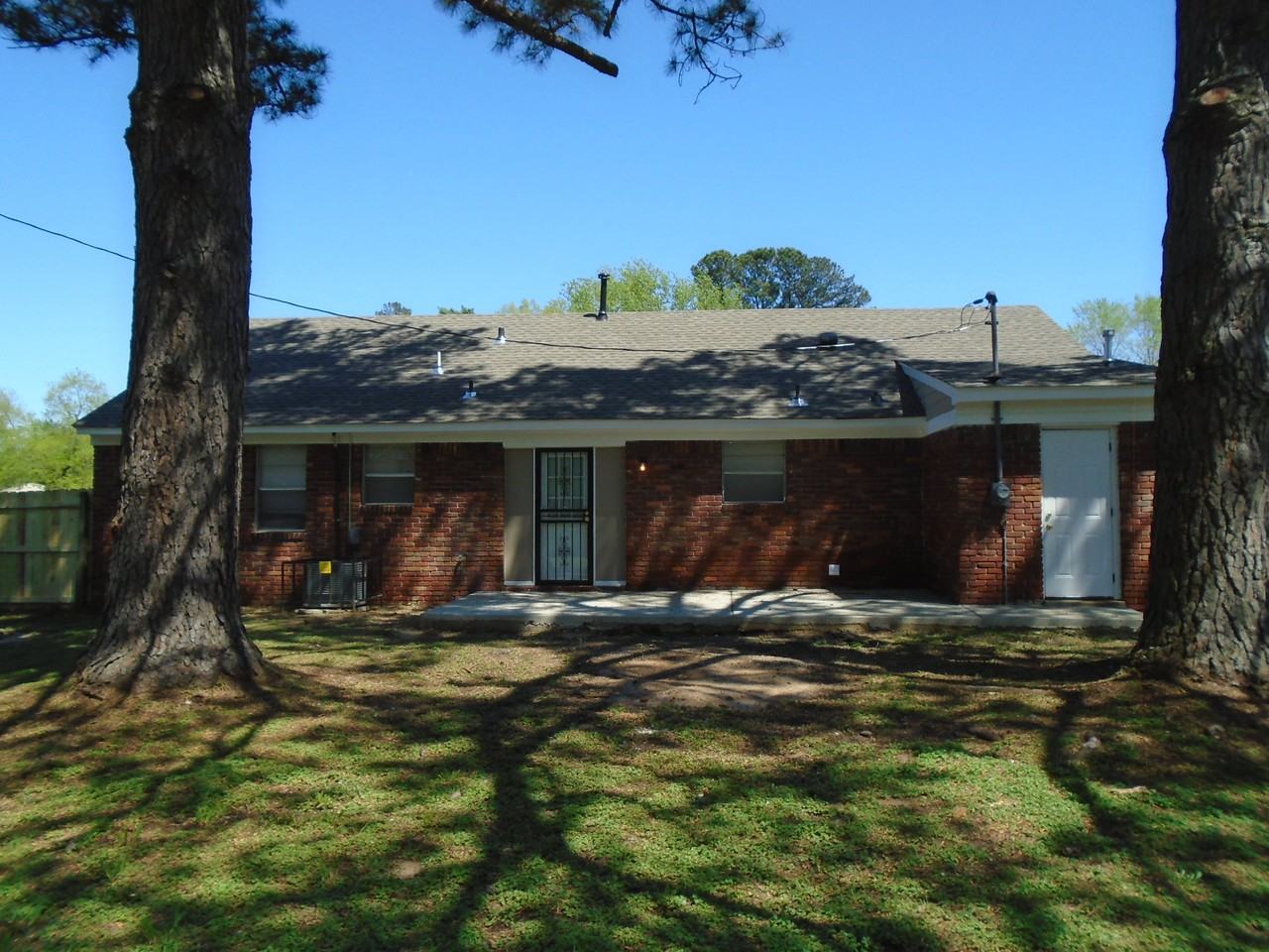 4501 Appleville St - Photo 3 of 21