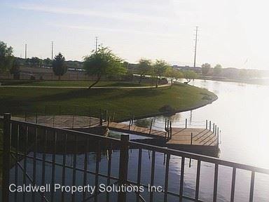 891 E Buckingham Ave - Photo 3 of 16