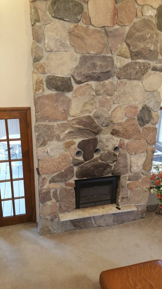 1052 107th Ave - Photo 3 of 9