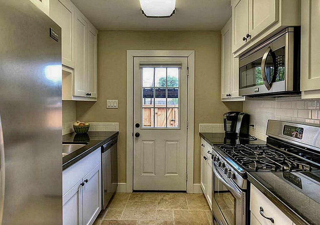 8854 Kempwood Dr - Photo 2 of 41