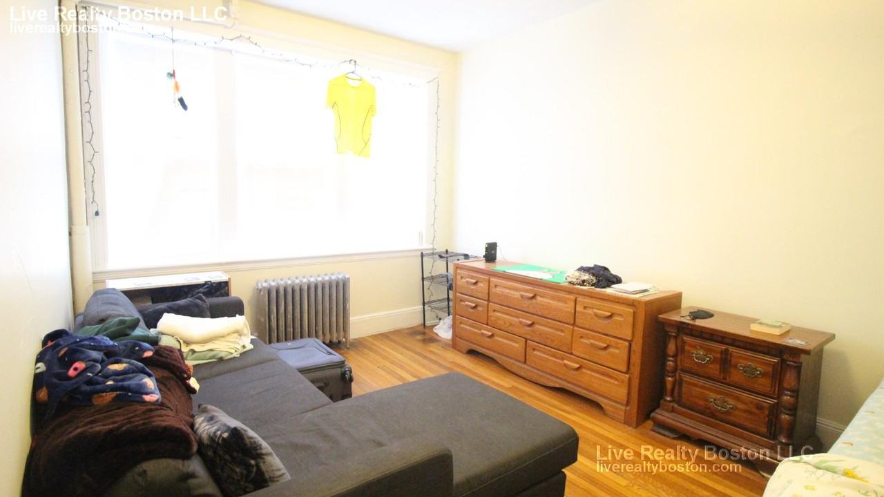 1814 Commonwealth Avenue - Photo 2 of 2