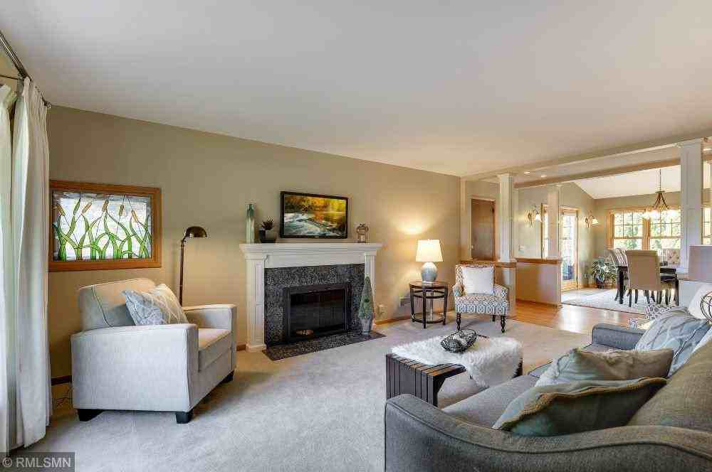 4222 Zenith Ave S - Photo 2 of 11