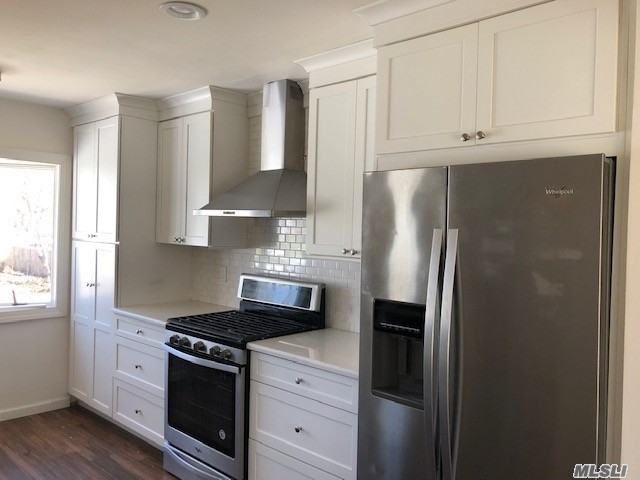 43 Jane Rd - Photo 3 of 13