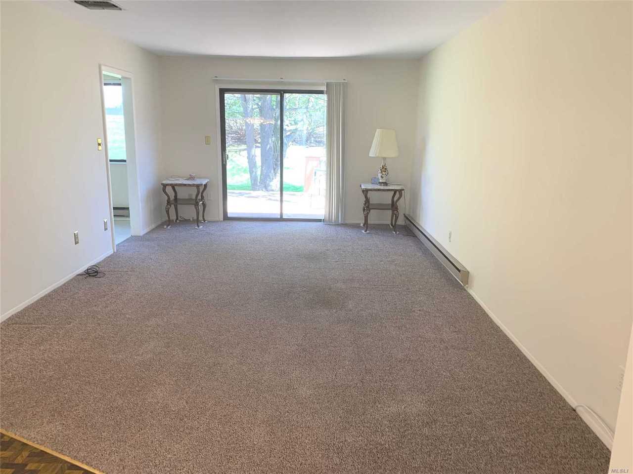 407 Cabot Ct S - Photo 3 of 20