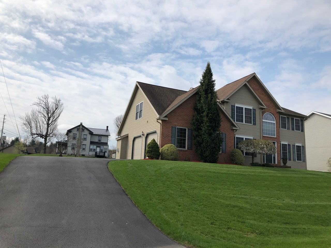 15 Primavera Circle - Photo 2 of 19