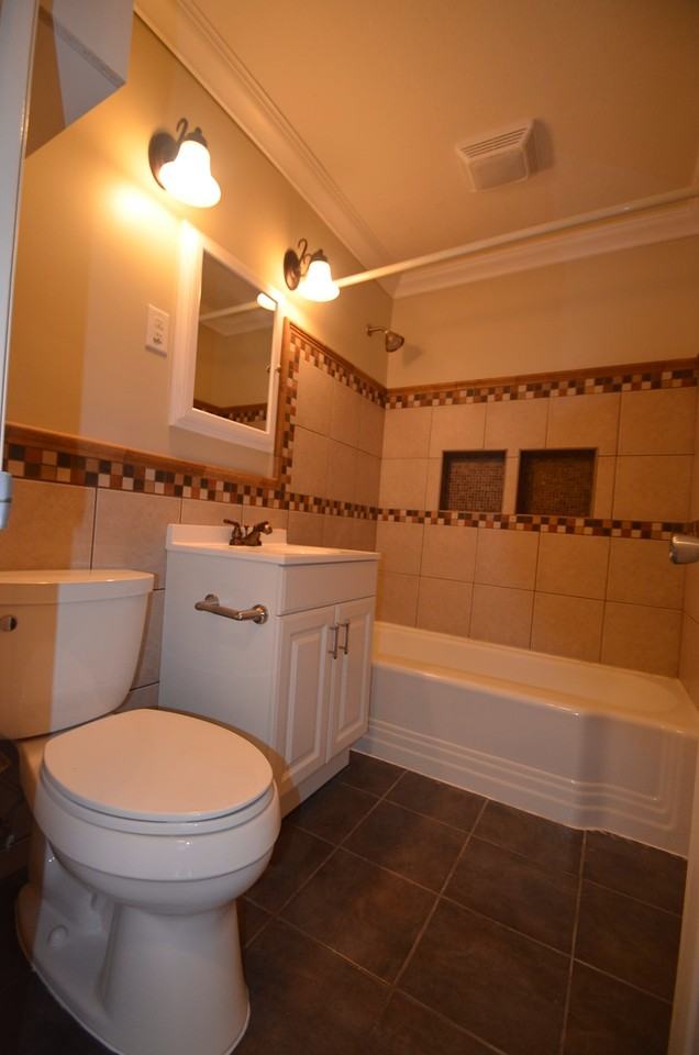 4219 Georgia Ave N - Photo 3 of 5