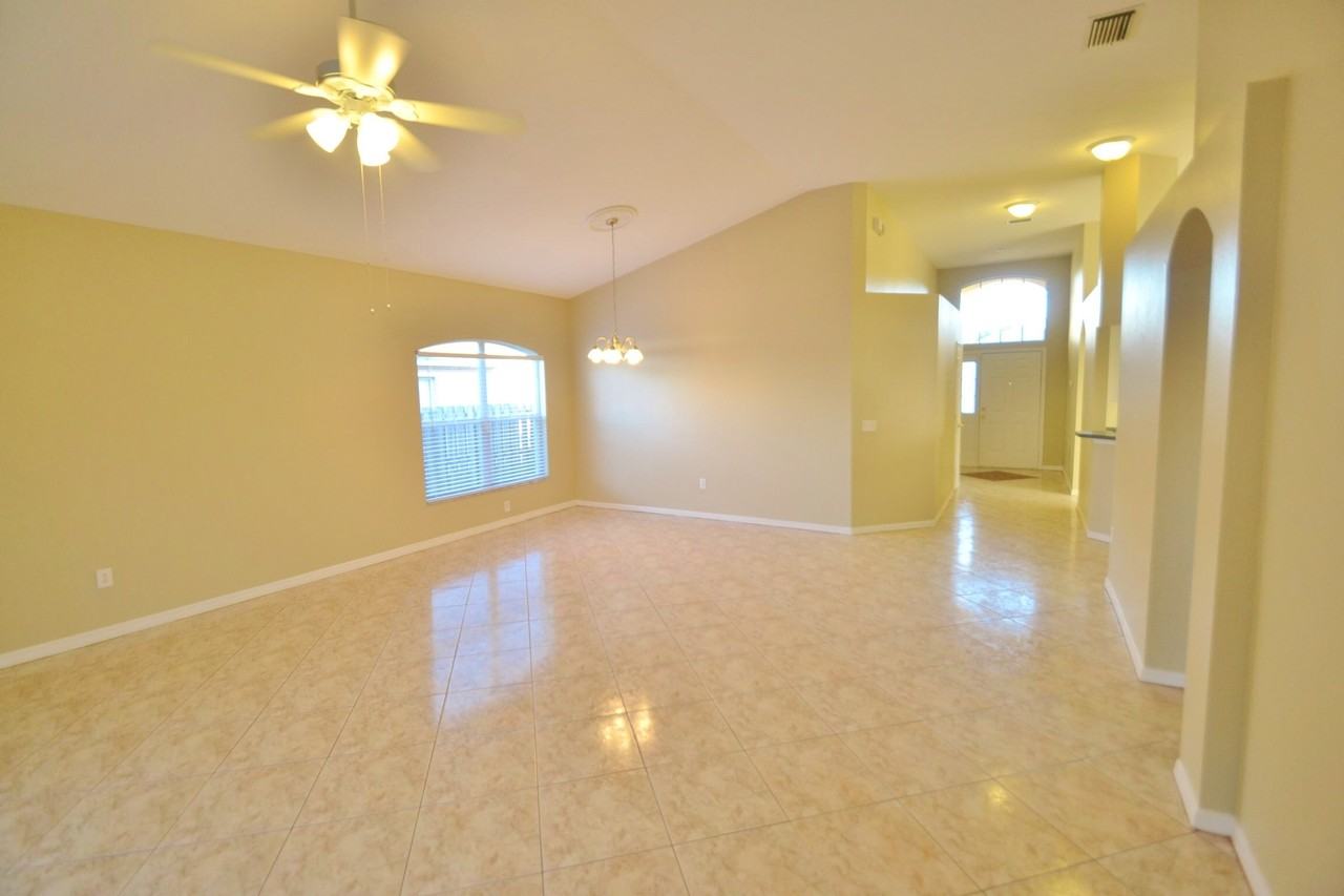 11302 Stacey Lee Ct - Photo 2 of 11