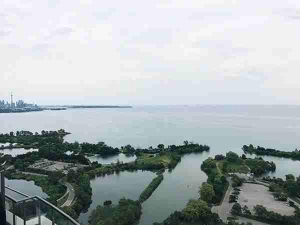 2230 Lake Shore Boulevard West