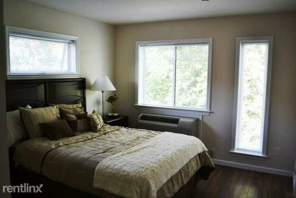 Brand-new 2 br, 2 ba Apt - W/D In Unit/White Plains - Photo 3 of 3