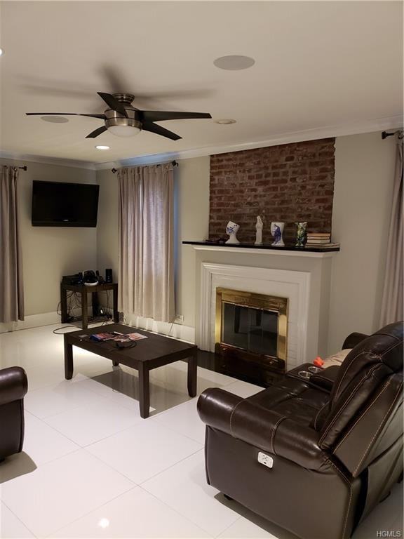155 White Rd - Photo 2 of 7