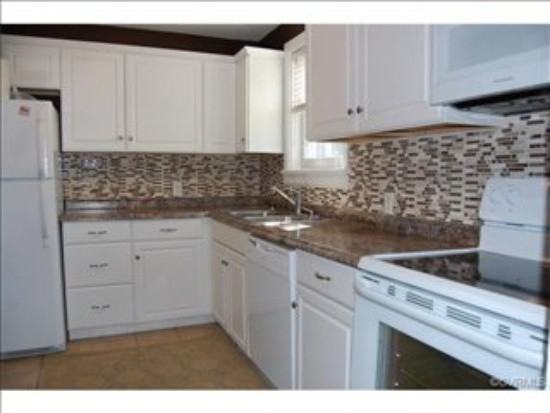 1904 Libbie Ave - Photo 3 of 5