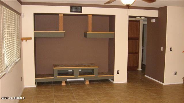 16616 N 153rd Ct - Photo 3 of 6