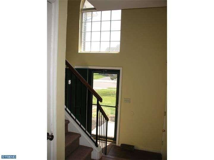 8 Fawn Ct - Photo 3 of 18