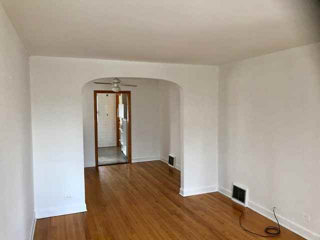 5048 S Lawndale Ave - Photo 3 of 11