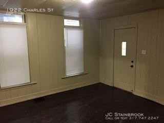 1922 Charles St - Photo 2 of 8