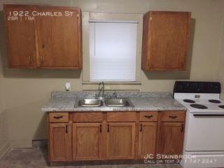 1922 Charles St - Photo 3 of 8