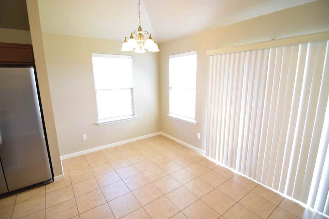 2417 Stoneham - Photo 6 of 15