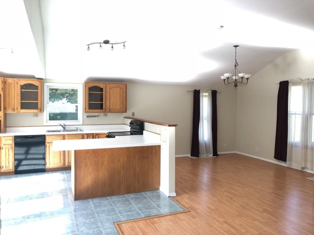 3800 Arthel Dr - Photo 3 of 16