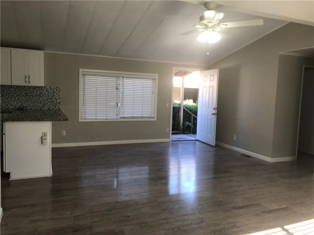 10111 Stageline St - Photo 2 of 13