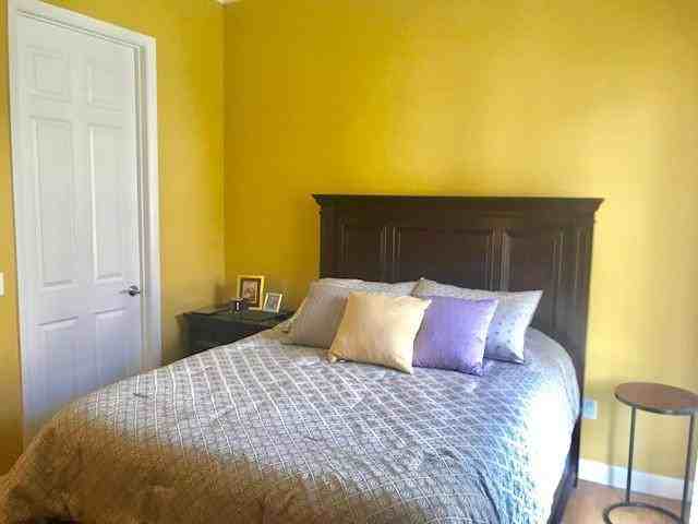 2617 Northeast 14th Avenue - Photo 3 of 30