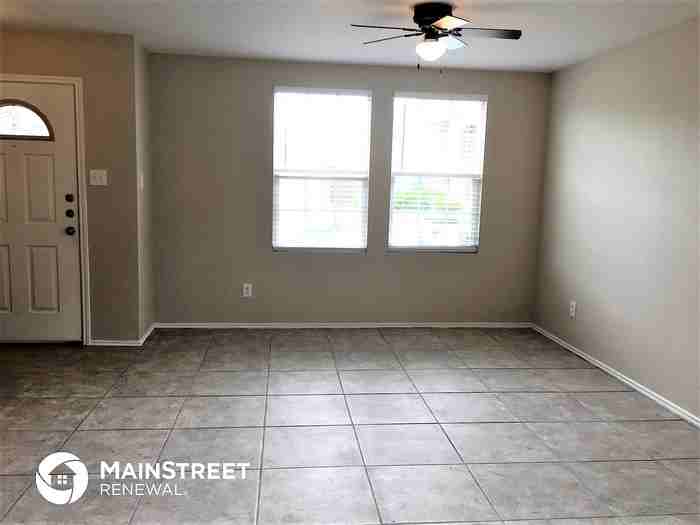 9117 Old Clydesdale Dr - Photo 3 of 19