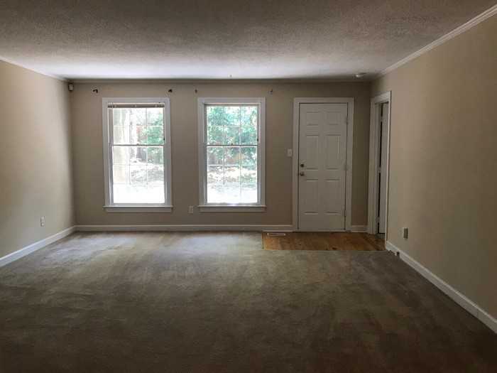 1406 Lyon St - Photo 2 of 8