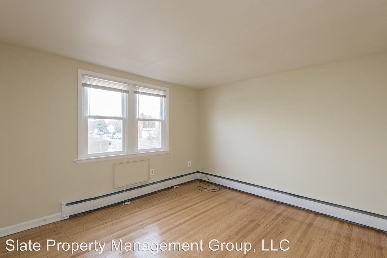 5901 Houghton St - Photo 2 of 10